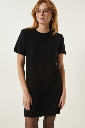 Черное мини-платье из мягкого фактурного трикотажа DP00197