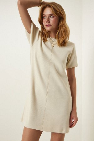 Кремовое мини-платье из мягкого текстурированного трикотажа DP00197