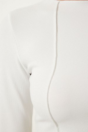 Белая укороченная блузка в рубчик с окантовкой SF00013