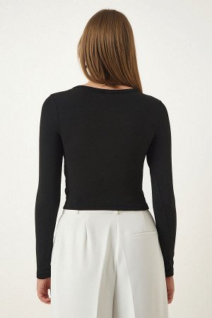 Женская черная укороченная блузка с вырезами CE00091