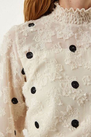 Кремовая блузка из ткани в горошек TP00020