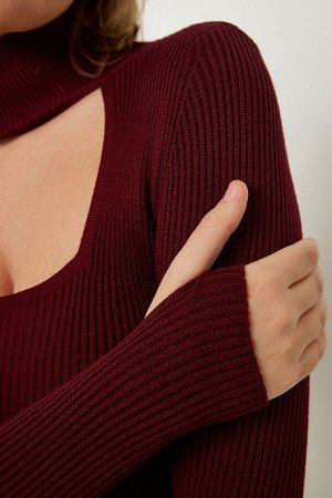 happinessistanbul Бордово-красный трикотажный свитер в рубчик с высоким воротником и вырезами FN03165
