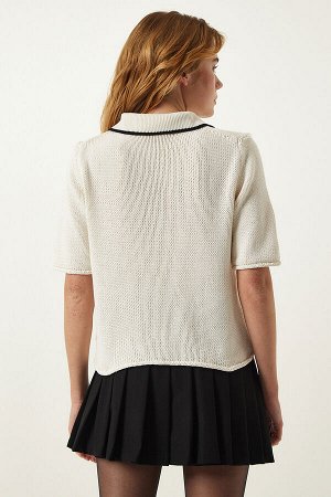 Женская кремовая сезонная трикотажная блузка с карманами и воротником-поло DP00198