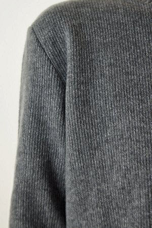 Женская серая укороченная трикотажная блузка с мягкой текстурой AH00158