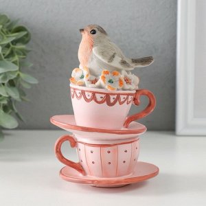 Фигурка полистоун «Снегирь сидит на чашечках, с цветами», 9x9x14 см