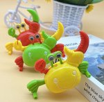 Заводная игрушка краб