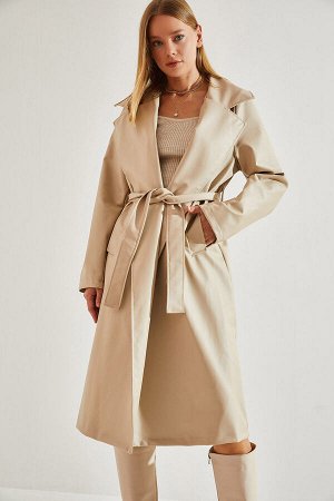 Женское кожаное пальто с поясом