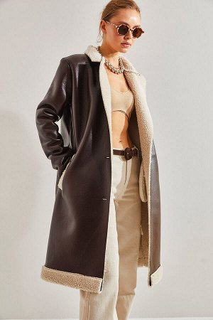 Женское кожаное пальто на пуговицах