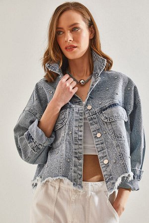 Женская джинсовая куртка с кисточками и двойными карманами
