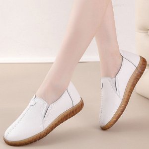 Женские туфли с продольным швом, закрытые, цвет белый