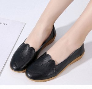 Женские закрытые туфли с декоративными швами, без каблука, цвет чёрный