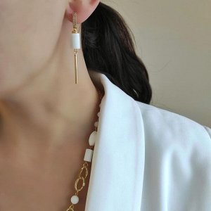 Серьги из белого агата в позолоченой фурнитуре