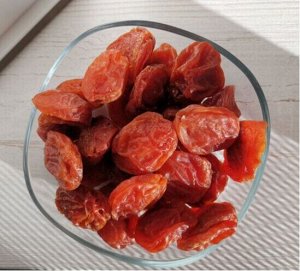 Урюк крупный с косточкой Медовый Экстра 500г.