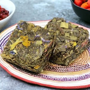 Чай зеленый ароматизированный фасованный. Северный лес (зеленый), кубик 5-7 гр., 1 шт.
