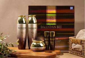 Набор для ухода за кожей с муцином улитки DAANDAN Bit Royal Premium Snail Set