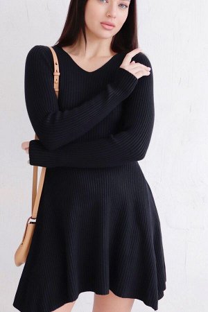 Платье вязаное чёрное