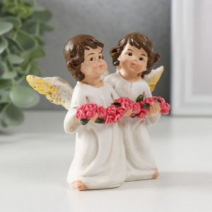 Сувенир полистоун "Два ангела в платье с гирляндой из роз" 8,7х10х4,2 см
