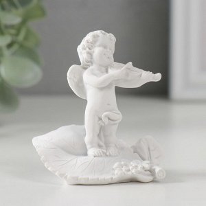Фигурка полистоун «Белоснежный ангел со скрипкой на листике», 6.2x6.4x3.3 см