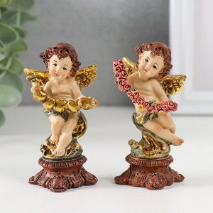 Фигурка полистоун «Ангел на колонне с сердцами/цветами», 8.5x4x3.3 см, МИКС