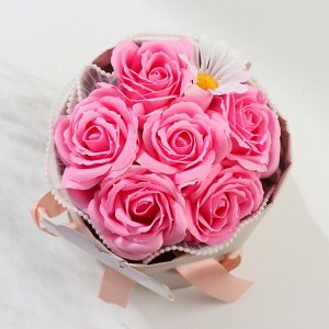 Букет из мыльных лепестков "Розовые розы и ромашка" 17х17х27 см