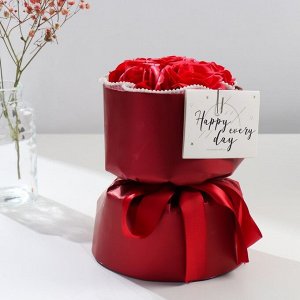 Букет из мыльных лепестков для ванны «Алые розы», подарочный, 17x17x27 см