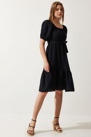 happinessistanbul Женское черное летнее муслиновое платье с воротником «кармен» и поясом MX00157
