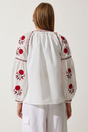 Женская белая блузка из поплина с объемными рукавами и вышивкой ES00158