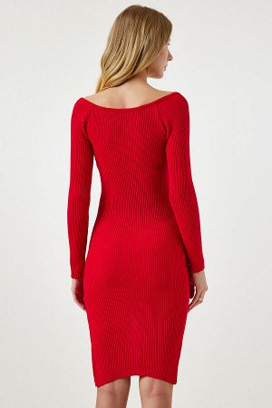 Женское трикотажное платье с красным квадратным воротником и разрезом AS00017