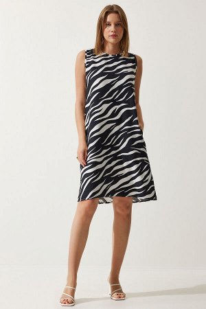 Женское летнее платье-трапеция с ярким черно-белым рисунком BV00053