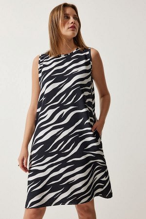 Женское летнее платье-трапеция с ярким черно-белым рисунком BV00053