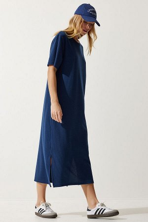 happinessistanbul Женское темно-синее трикотажное платье в рубчик с круглым вырезом DZ00111