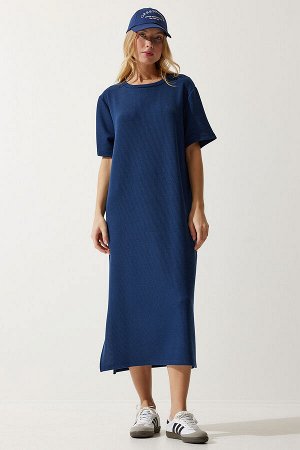 Женское темно-синее трикотажное платье в рубчик с круглым вырезом DZ00111