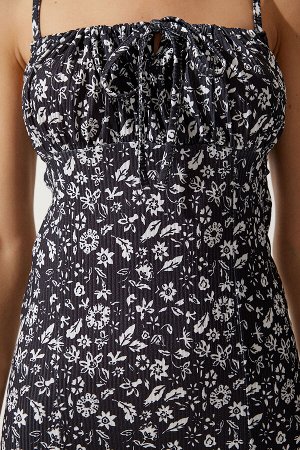 Женское яркое черно-белое летнее вязаное платье с разрезом и цветочным принтом CI00029