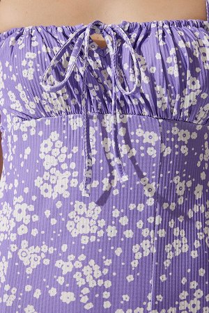 Женское сиреневое летнее трикотажное платье с разрезом и цветочным принтом CI00029