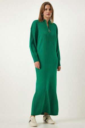 Женское зеленое длинное трикотажное платье в рубчик с воротником-молнией DD01295