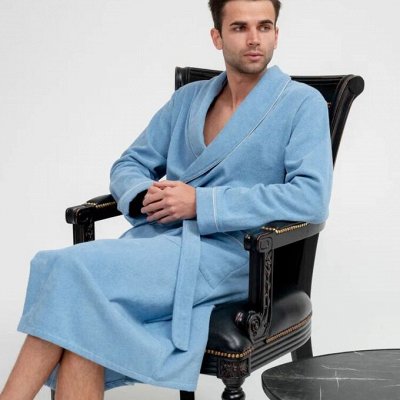 Мужские халаты: создайте комфорт после душа или в конце дня