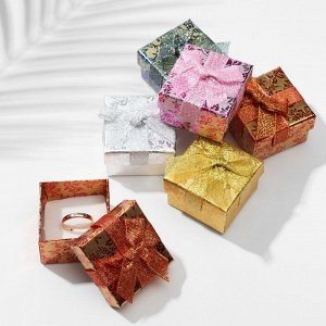 Коробочка подарочная под кольцо/серьги «Розы блестящие» с бантом, 5x5 (размер полезной части 4.3x4.3 см), МИКС, вставка белая