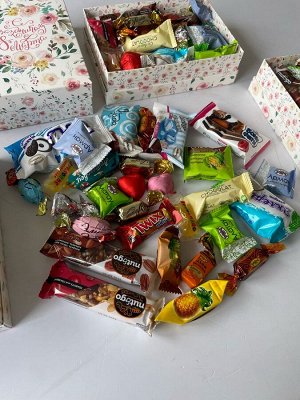Подарок конфетный С праздником 8 марта! 500 гр