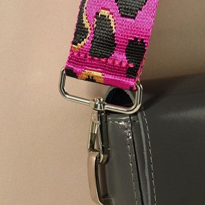 Ручка для сумки «Орнамент леопард», стропа, с карабинами, 139 ± 3 x 3,8 см, цвет ярко-розовый