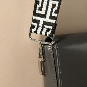 Ручка для сумки «Орнамент греческий», стропа, с карабинами, 139 ± 3 x 3,8 см, цвет чёрно-белый
