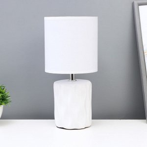 Настольная лампа «Мюриэль» Е14 40 Вт белый 13x13x26.5 см