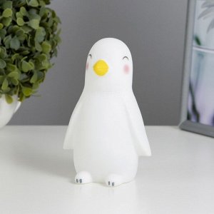 Ночник "Пингвин" LED от батареек 3хLR44 белый 9х8х14,5 см