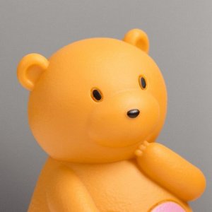 Фигурка светящаяся RISALUX «Влюбленный мишка», LED-ночник, 3xLR44, жёлтый, 10x9x12.5 см