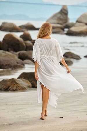 Женские длинное платье-накидка со спущенными короткими рукавами и разрезами по бокам, цвет белый