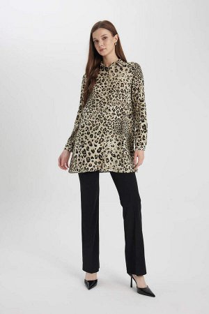 Рубашка-туника с длинными рукавами и леопардовым узором обычного кроя