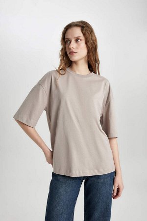 Футболка Oversize с круглым вырезом и короткими рукавами