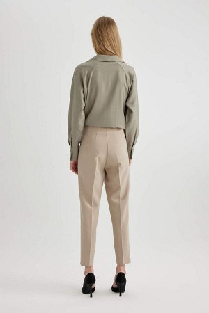 Узкие укороченные брюки с высокой талией и молнией-морковью