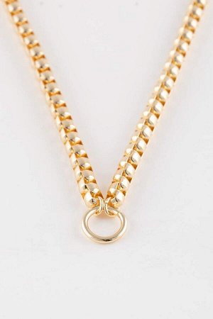 Женское толстое кольцо-цепочка с детальным золотым ожерельем
