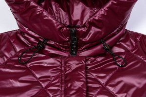 Пальто Модное и стильное женское пальто из выстроченной ткани уже давно стало неотъемлемой
частью гардероба на прохладное время года. Что может быть лучше, чем легкая, но при этом
уютная и теплая верх