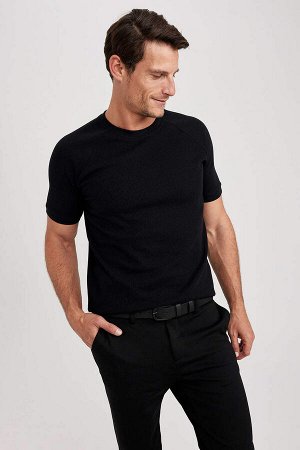 Базовая футболка Modern Fit с круглым вырезом и короткими рукавами